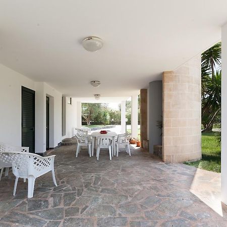 Villa Del Contado Casarano Bagian luar foto