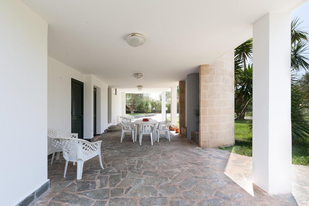 Villa Del Contado Casarano Bagian luar foto