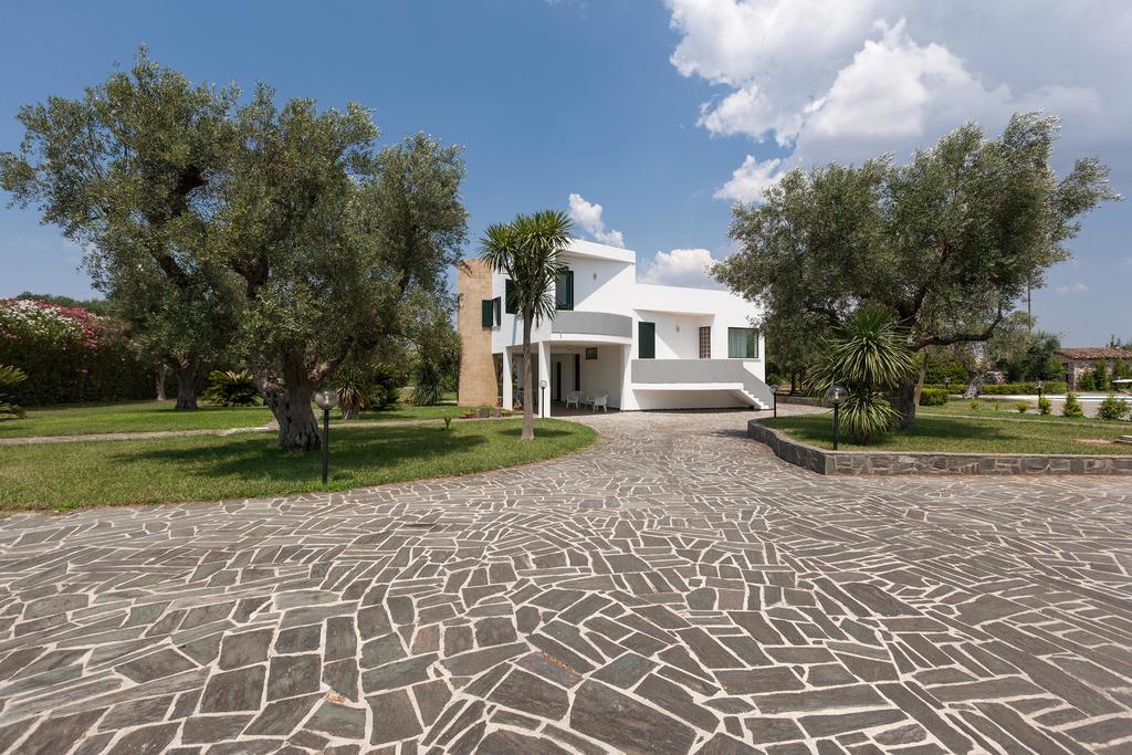 Villa Del Contado Casarano Bagian luar foto